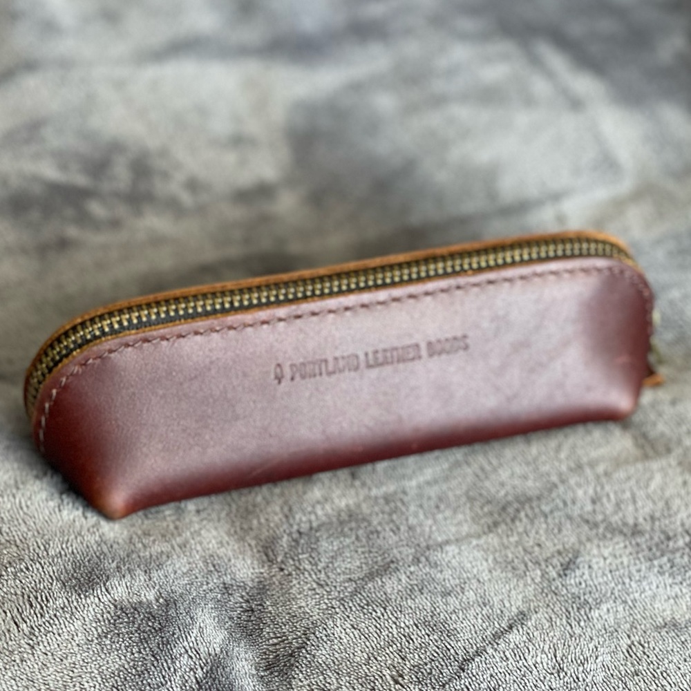 side kick pouch